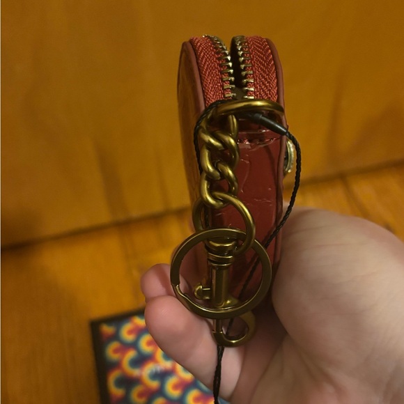 Kurt Geiger Kensington Heart Charm Croc Print Red NWT - Picture 11 of 12